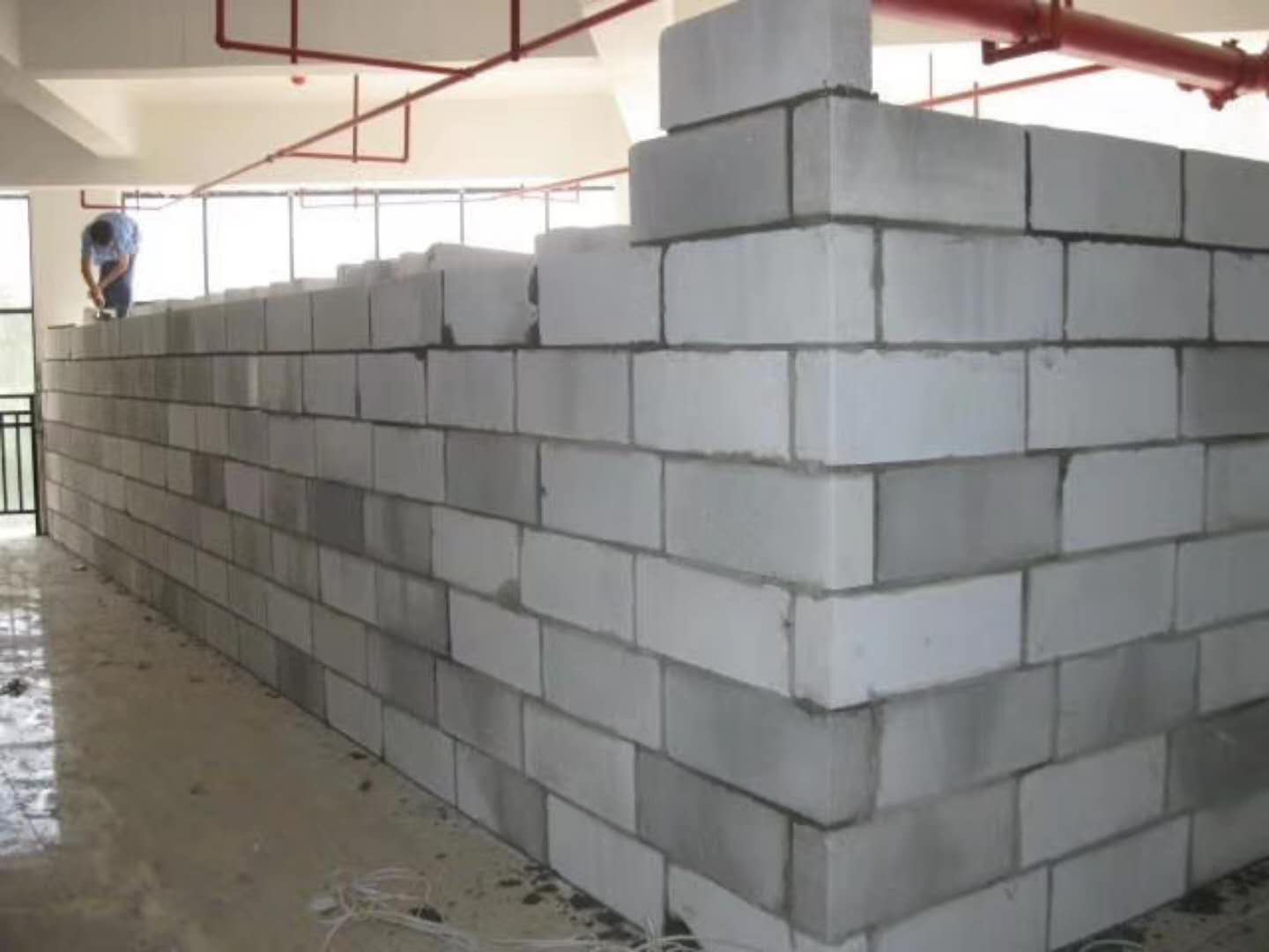 青川蒸压加气混凝土砌块承重墙静力和抗震性能的研究